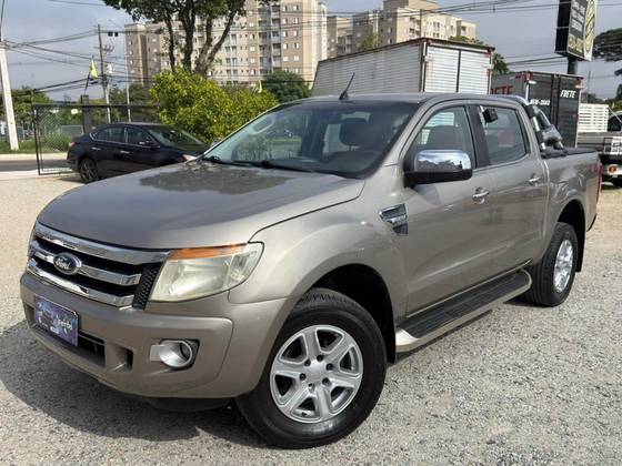 FORD RANGER 3.2 XLT 4X4 CD 20V DIESEL 4P MANUAL FORD RANGER 3.2 XLT 4X4 CD 20V DIESEL 4P MANUAL